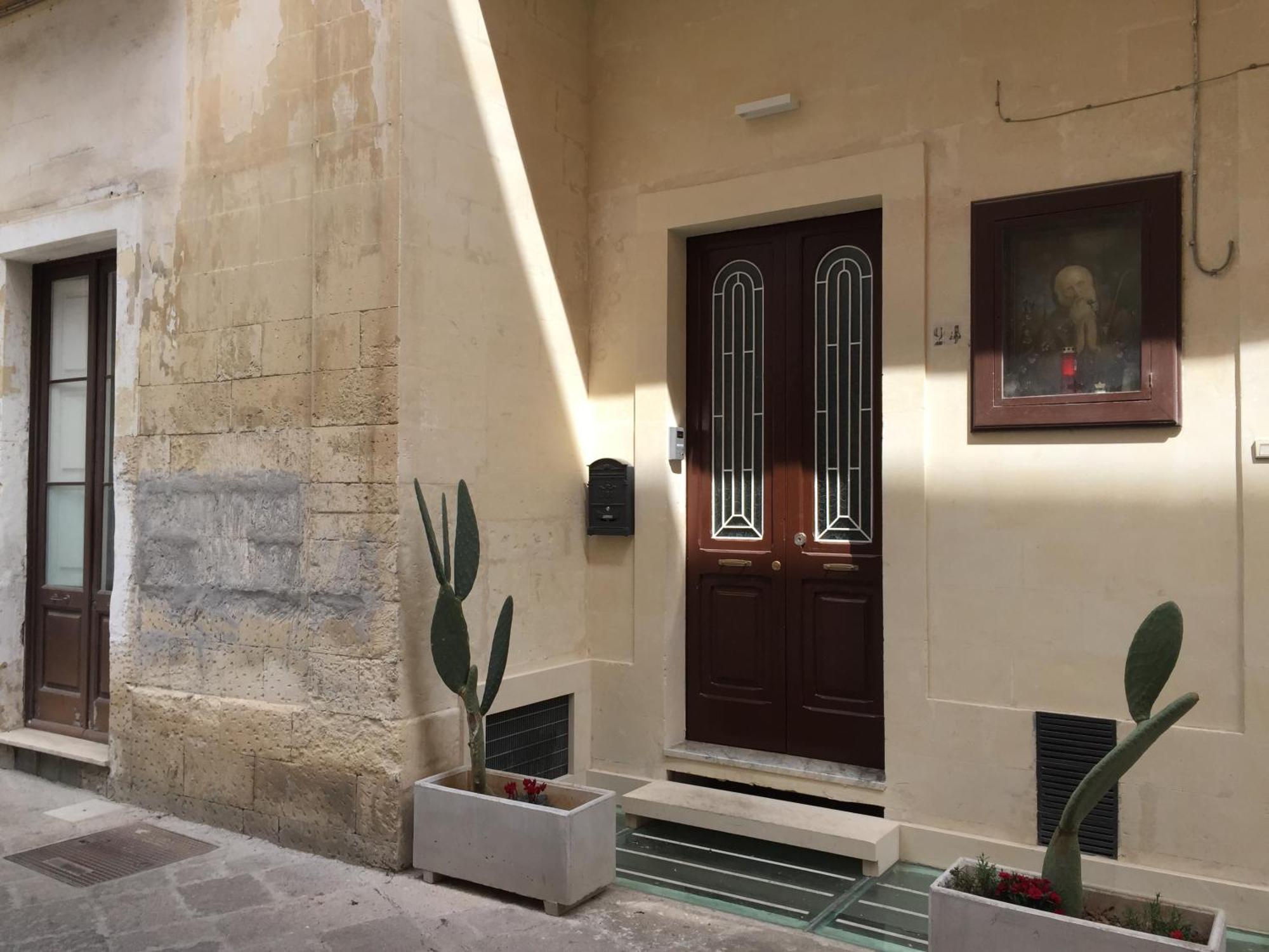 B&B Le Giravolte Lecce Extérieur photo