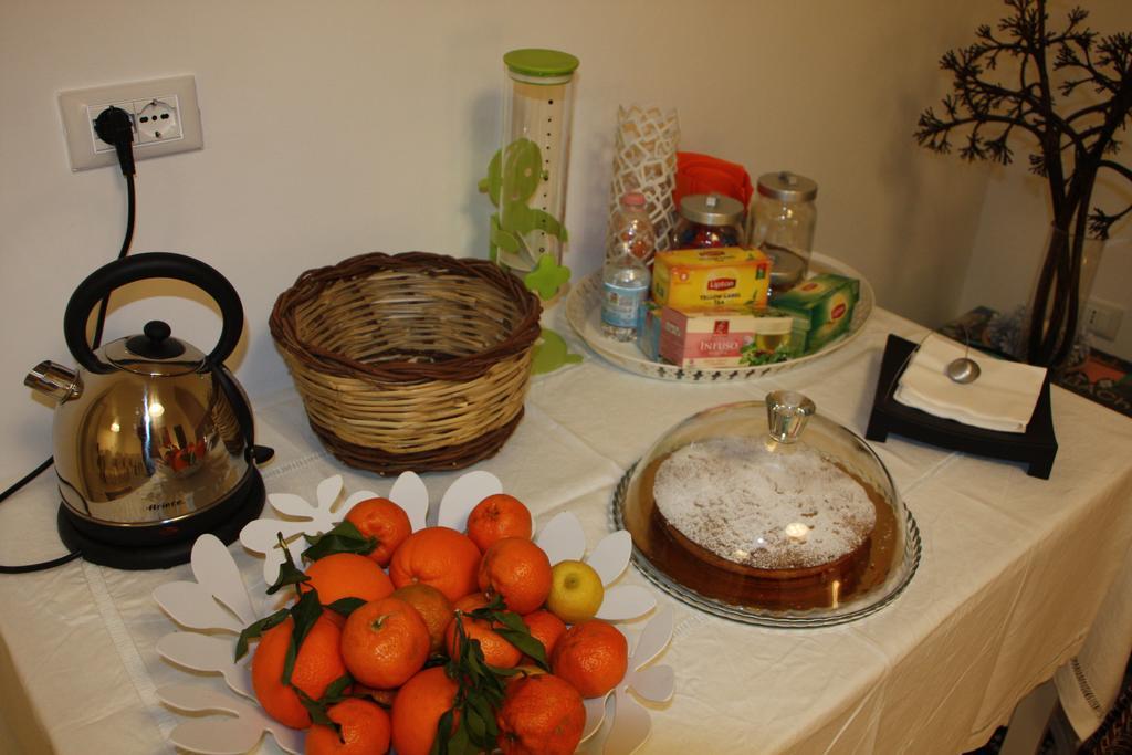 B&B Le Giravolte Lecce Extérieur photo