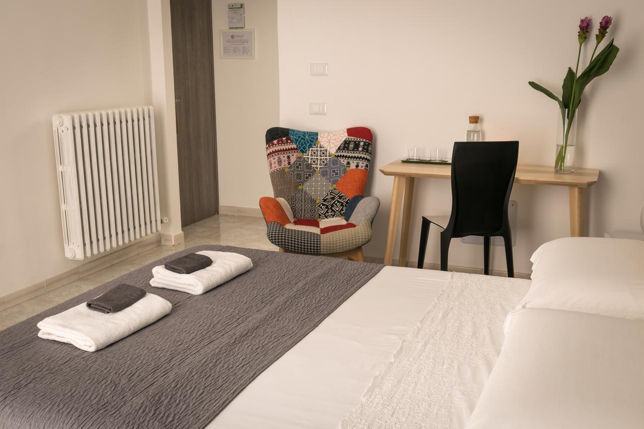 B&B Le Giravolte Lecce Extérieur photo