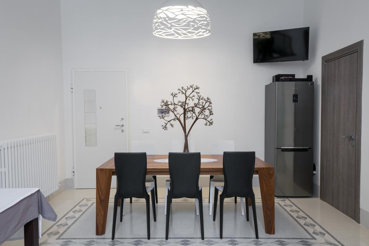 B&B Le Giravolte Lecce Extérieur photo
